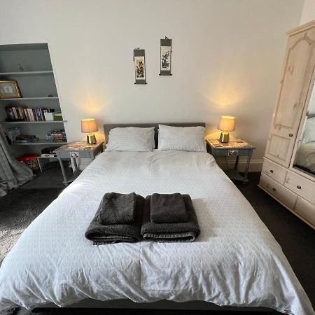 Апартаменты Stylish 2Nd Floor Georgian Period Flat Дамфрис Экстерьер фото